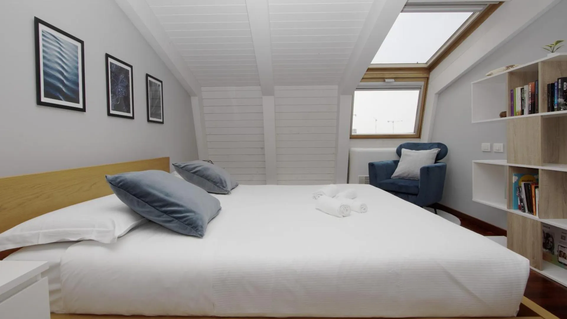 Penthouse With Patio & 2 Baths, 10 Min To Duomo Apartment Milan